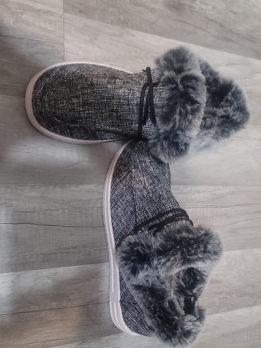 SHEIN Gray Faux Fur-Lined Slip-On Winter Boots